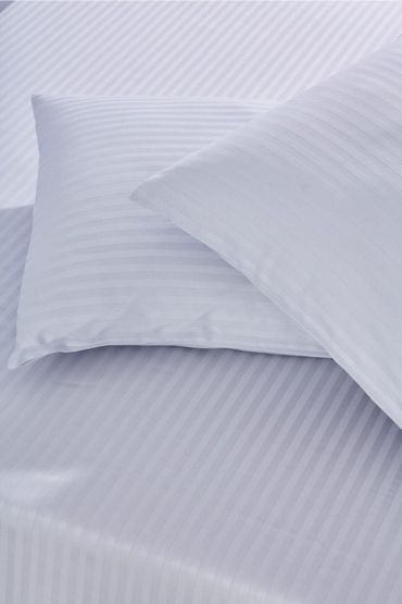 Basic Stripe Tek Kişilik Fitted Micro Saten Çarşaf ve 1 Yastık Kılıfı Beyaz