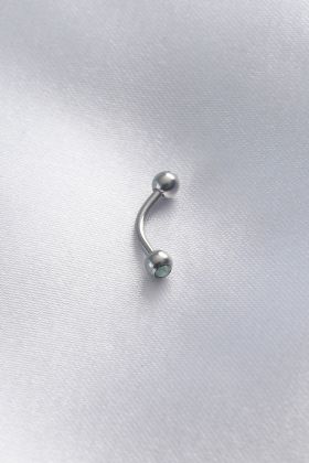 741 -  316L Cerrahi Çelik Gümüş Renk Minimal Toplu Mavi Taş Detay Banana Piercing