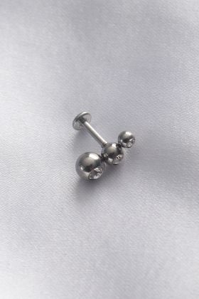  741 -  316L Cerrahi Çelik Gümüş Renk 3\\&aposlü Taş Tragus Piercing
