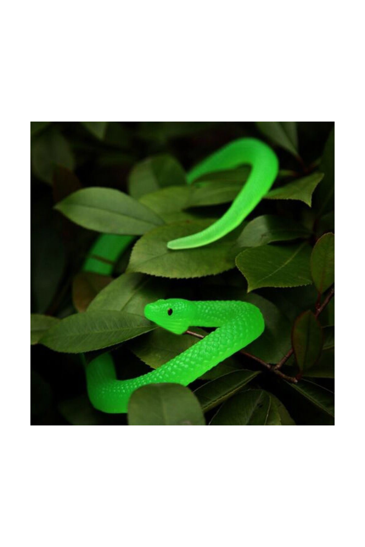 Karanlıkta Parlayan Yanan Kobra Model Yumuşak Şaka Yılanı 80 cm