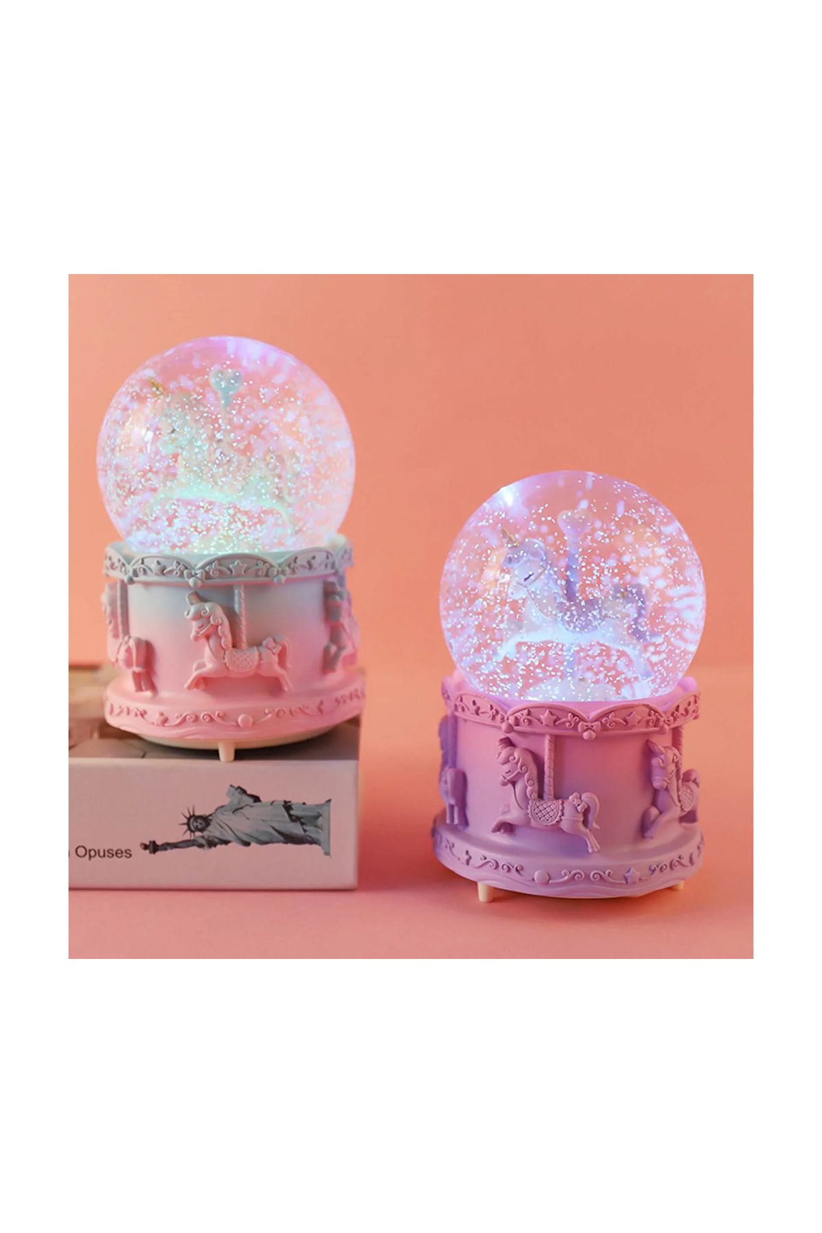 Orta Boy Unicorn Kar Küresi