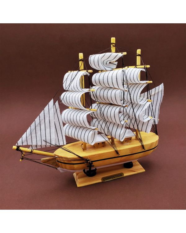 Orta Boy Ahşap Gemi