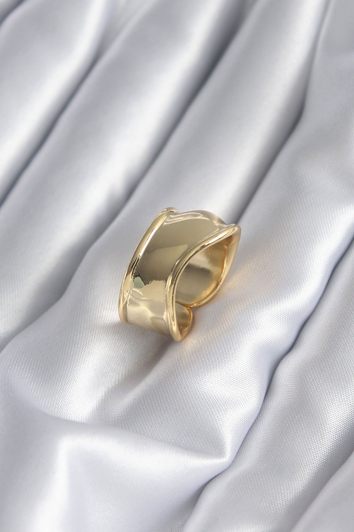 943 Gold Renk Plaka Kadın Yüzük