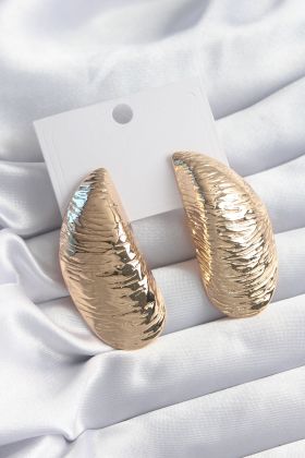  943  Pirinç Gold Renk Deniz Kabuğu Model Kadın Küpe