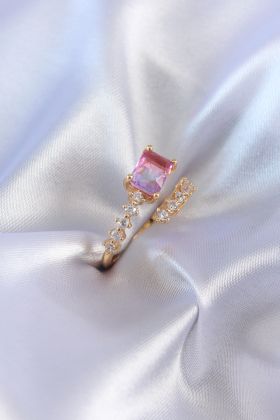  943  Gold Renk Pembe Kare Zirkon Taş Model Pirinç Kadın Yüzük