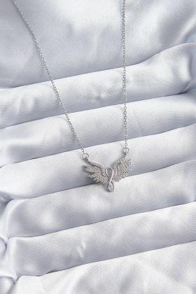 943  316L Çelik Zincir Gümüş Renk Zirkon Taşlı Kanatlı Sonsuzluk Model Kadın Kolye