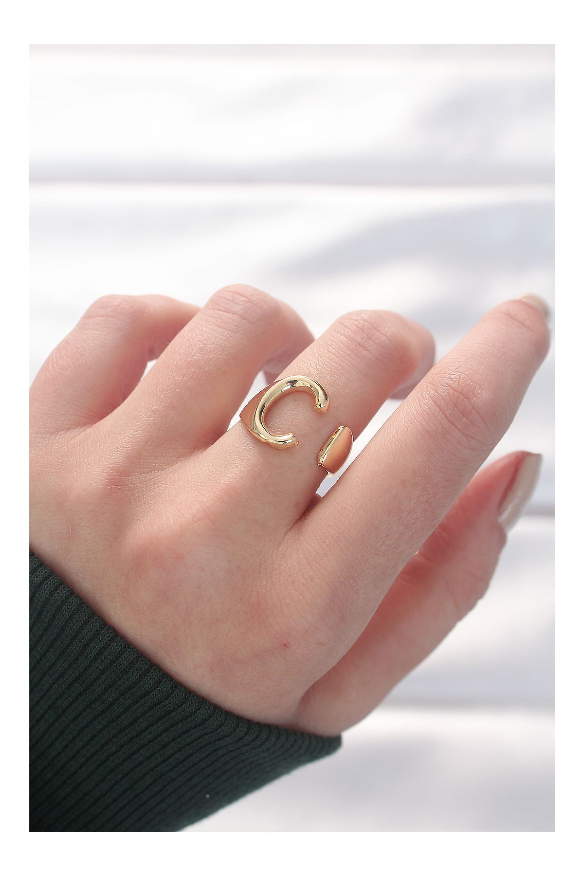 C Harfli Altın Renk Ayarlanabilir Yüzük - TJ-BYK3150