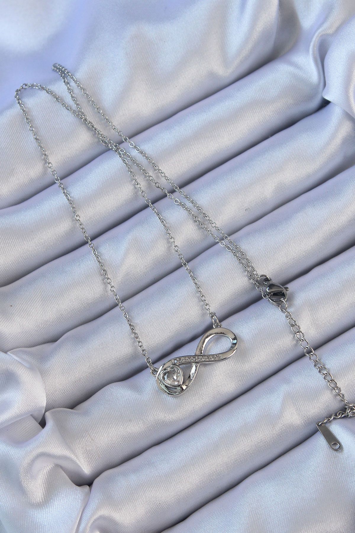 316L Çelik Zincir Gümüş Renk Zirkon Taşlı Minimal Kalp Figür Sonsuzluk Kolye - TJ-BKO9110