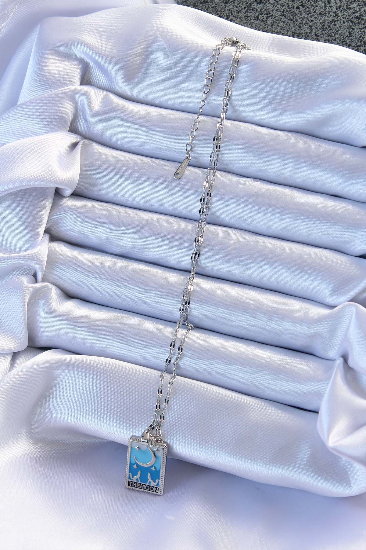 316L Çelik Zincir Gümüş Renk Mavi Mineli Ay Figür Tarot Kolye - TJ-BKO9212