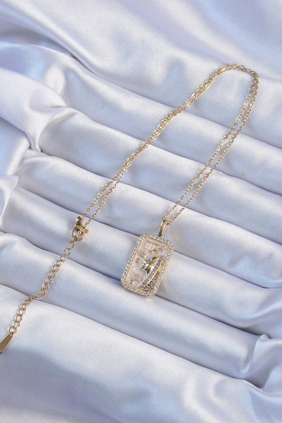 316L Çelik Zincir Altın Renk Zirkon Taşlı Yüz Figürlü Tarot Kolye - TJ-BKO9241