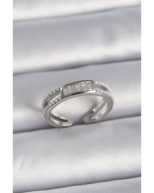 Pirinç Gümüş Renk Ayarlanabilir Sıralı İncili Zirkon Taşlı Kadın Yüzük - TJ-BYK3381