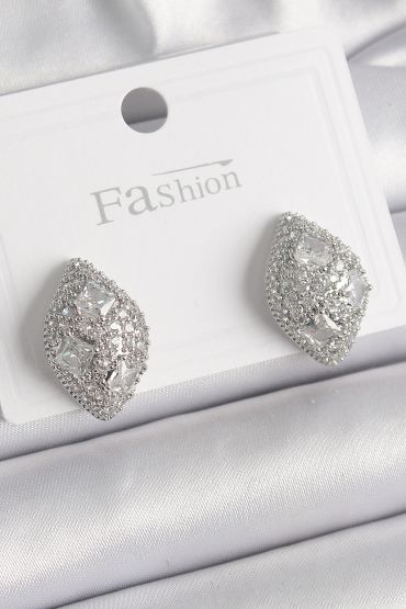 Pirinç Gümüş Renk Zirkon Taş İşlemeli Damla Model Kadın Küpe - TJ-BKP9863