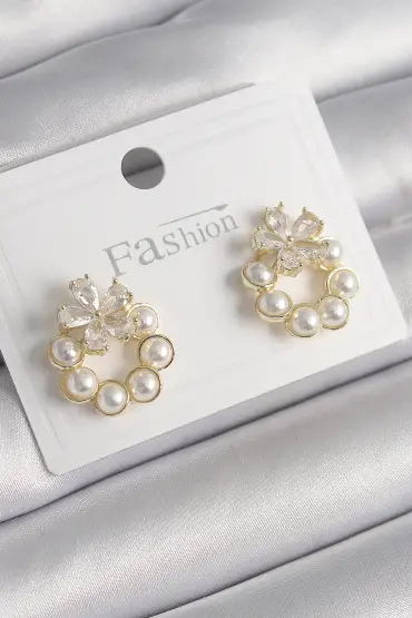 Pirinç Gold Renk İncili Halka Model Zirkon Taşlı Kelebek Model Kadın Küpe - TJ-BKP9997