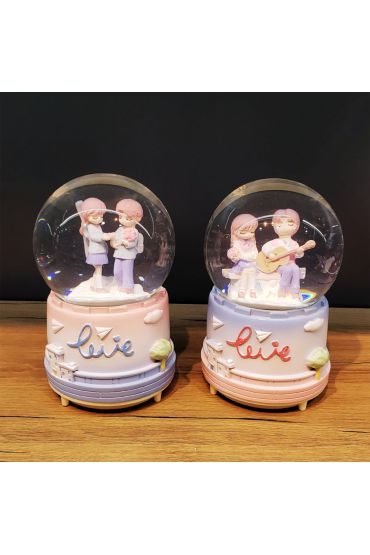 Büyük Boy Kar Küresi