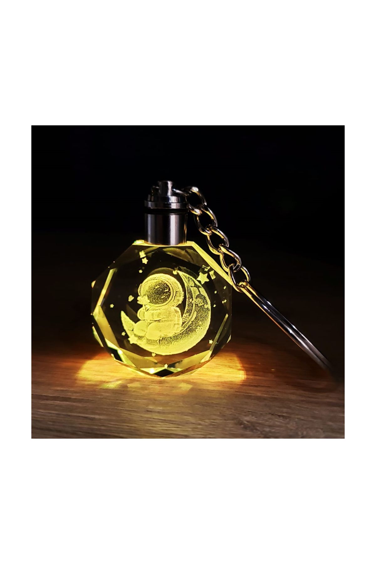 Renk Değiştiren Astronot Tasarımlı Anahtarlık