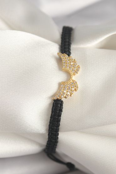 Pirinç Gold Renk Zirkon Taşlı Kanat Figür Asansörlü Makrome Model Kadın Bileklik - TJ-BB6803