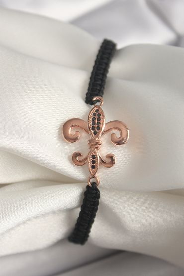 Pirinç Rose Renk Zirkon Taş İşlemeli Zambak Figür Asansörlü Makrome Model Kadın Bileklik - TJ-BB6808