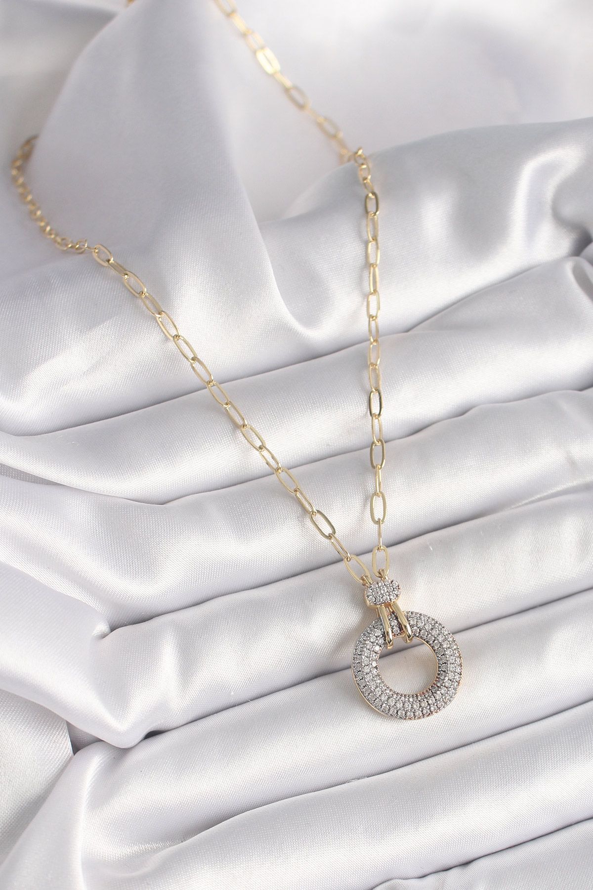 Pirinç Gold Renk Zirkon Taşlı Madalyon Model Kadın Kolye - TJ-BKO9884