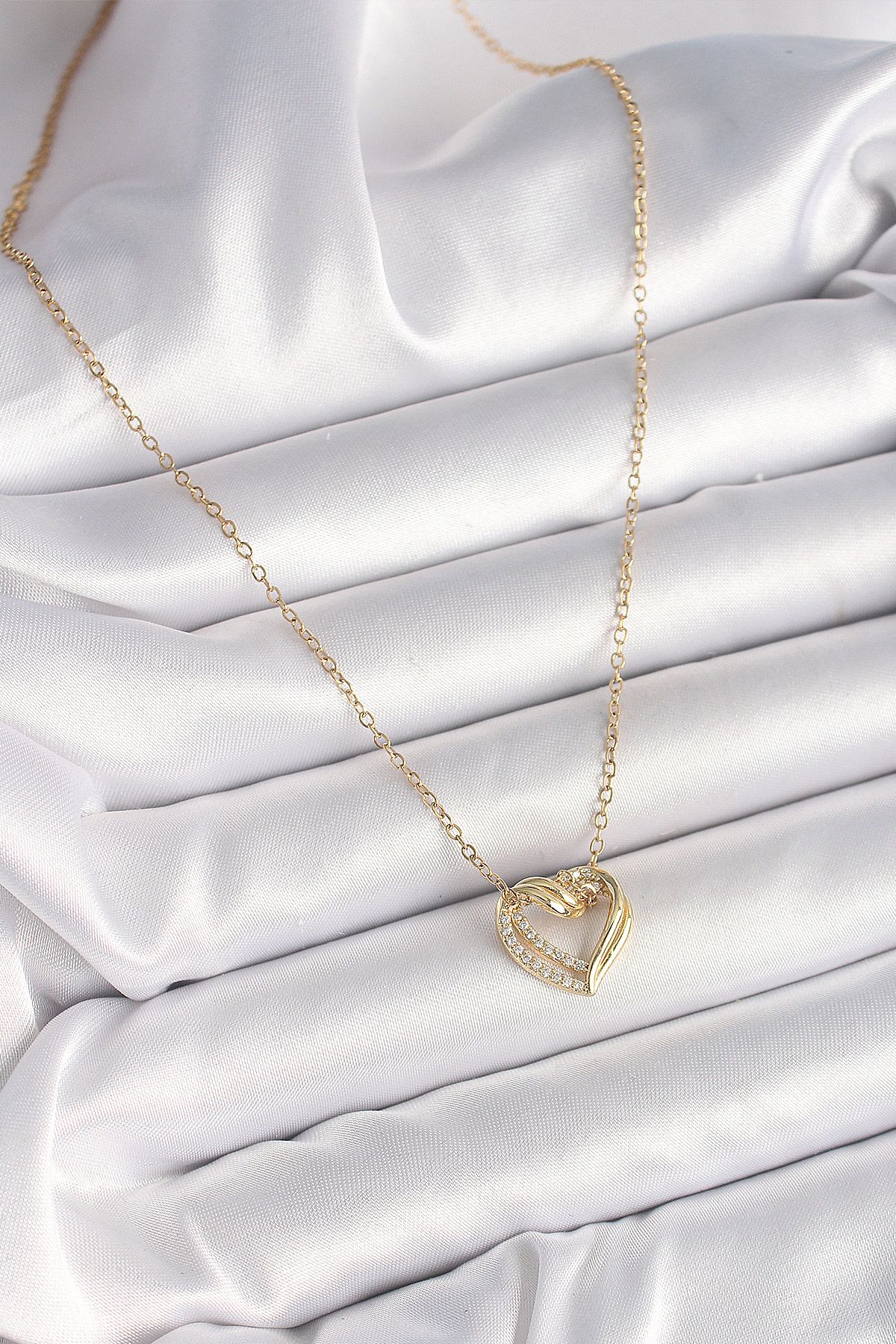 316L Çelik Gold Renk Zincir Zirkon Taşlı Kalp Model Kadın Kolye - TJ-BKO9890