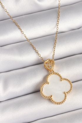 316L Çelik Gold Renk Zincir Zirkon Taş Detaylı Beyaza Yonca Model Kadın Kolye - TJ-BKO9893