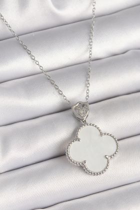 316L Çelik Gümüş Renk Zincir Zirkon Taş Detaylı Beyaz Yonca Model Kadın Kolye - TJ-BKO9894