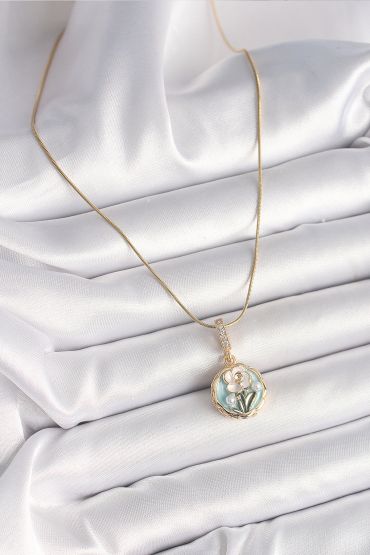 316L Çelik Gold Renk Zincir Zirkon Taş Detaylı Daire Çiçek İşlemeli Portre Model Kadın Kolye - TJ-BKO9898