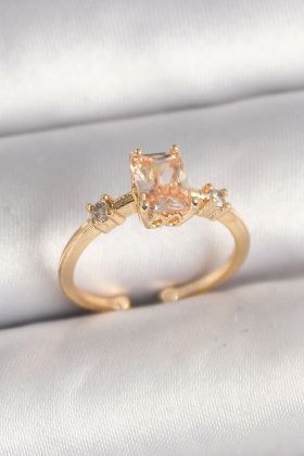 Pirinç Gold Renk Kare Zirkon Taş Model Kadın Yüzük - TJ-BYK3683