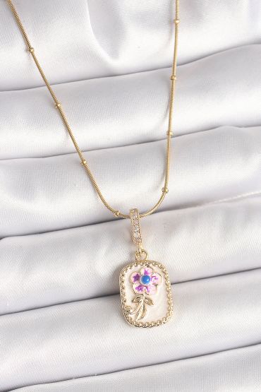 316L Çelik Gold Renk Topçuk Zincir Zirkon Taş Detaylı Beyaz Sedefli Çiçek İşleme Portre Model Kadın Küpe - TJ-BKO9907