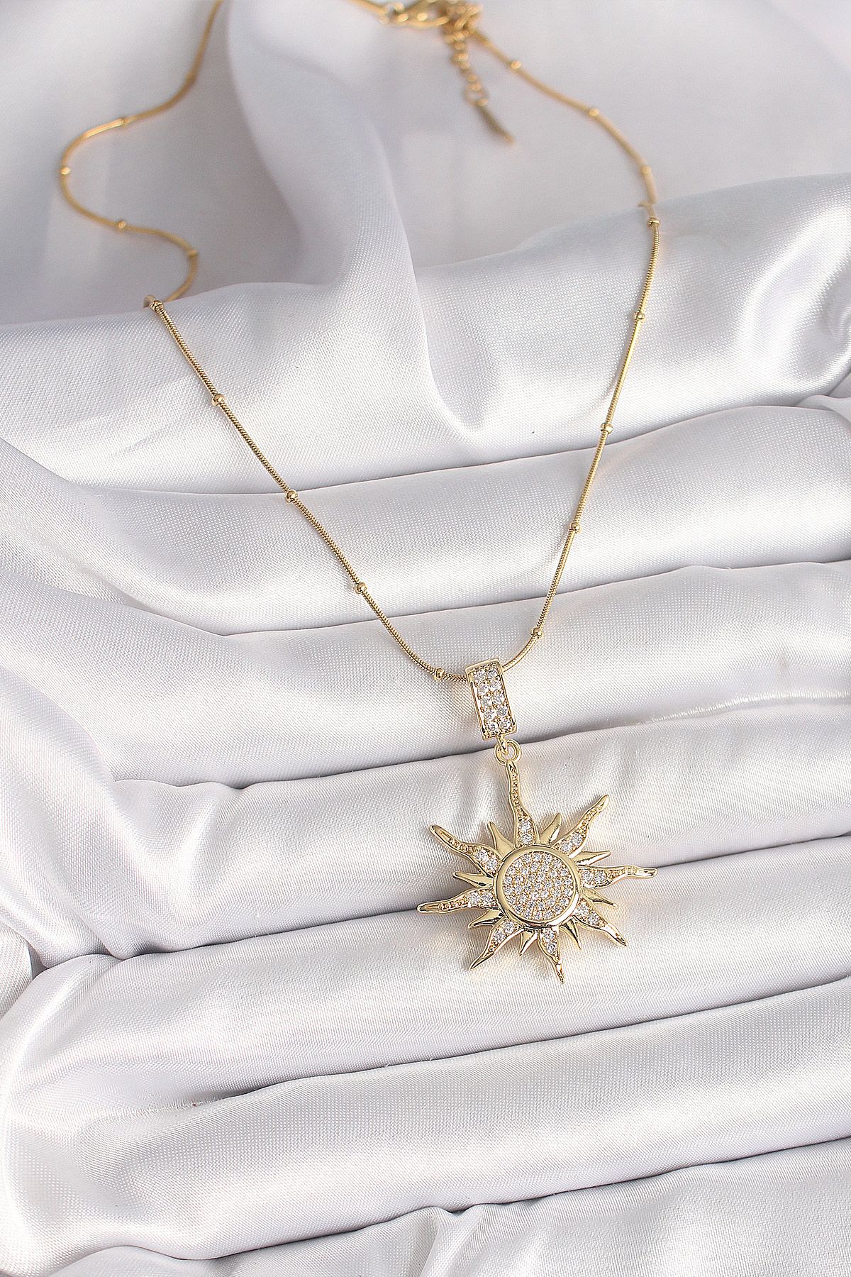 316L Çelik Gold Renk Zirkon Taşlı Sallantı Güneş Model Topçuk Detay Kadın Kolye - TJ-BKO9918