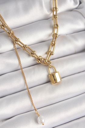 316L Çelik Gold Renk Tiffany Zincir Model Kilit Figür Sallantı İnci Detay Kadın Kolye - TJ-BKO9938