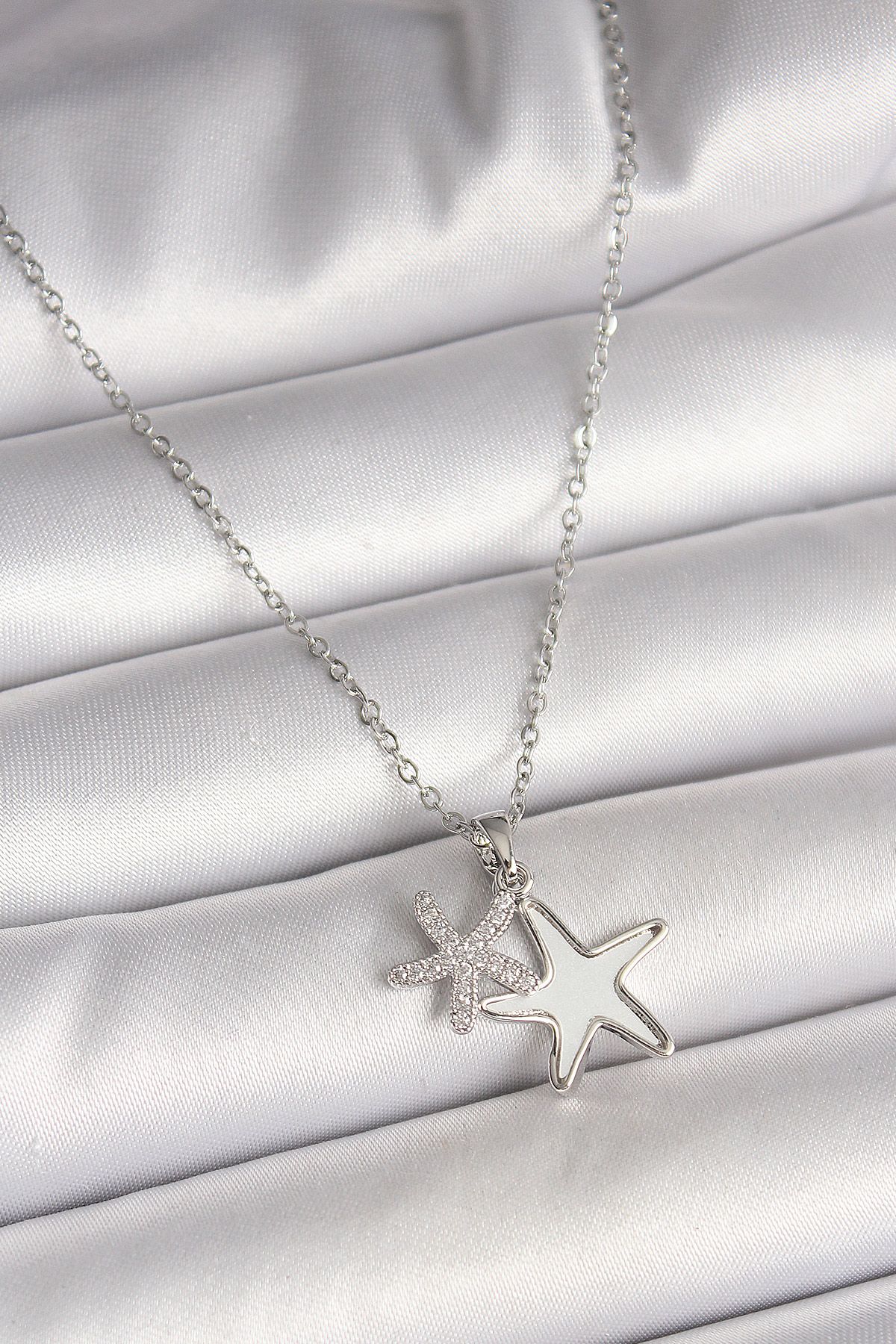 316L Çelik Gümüş Renk Zincir Zirkon Taşlı Beyaz Mineli Deniz Yıldız Model Kadın Kolye - TJ-BKO9945