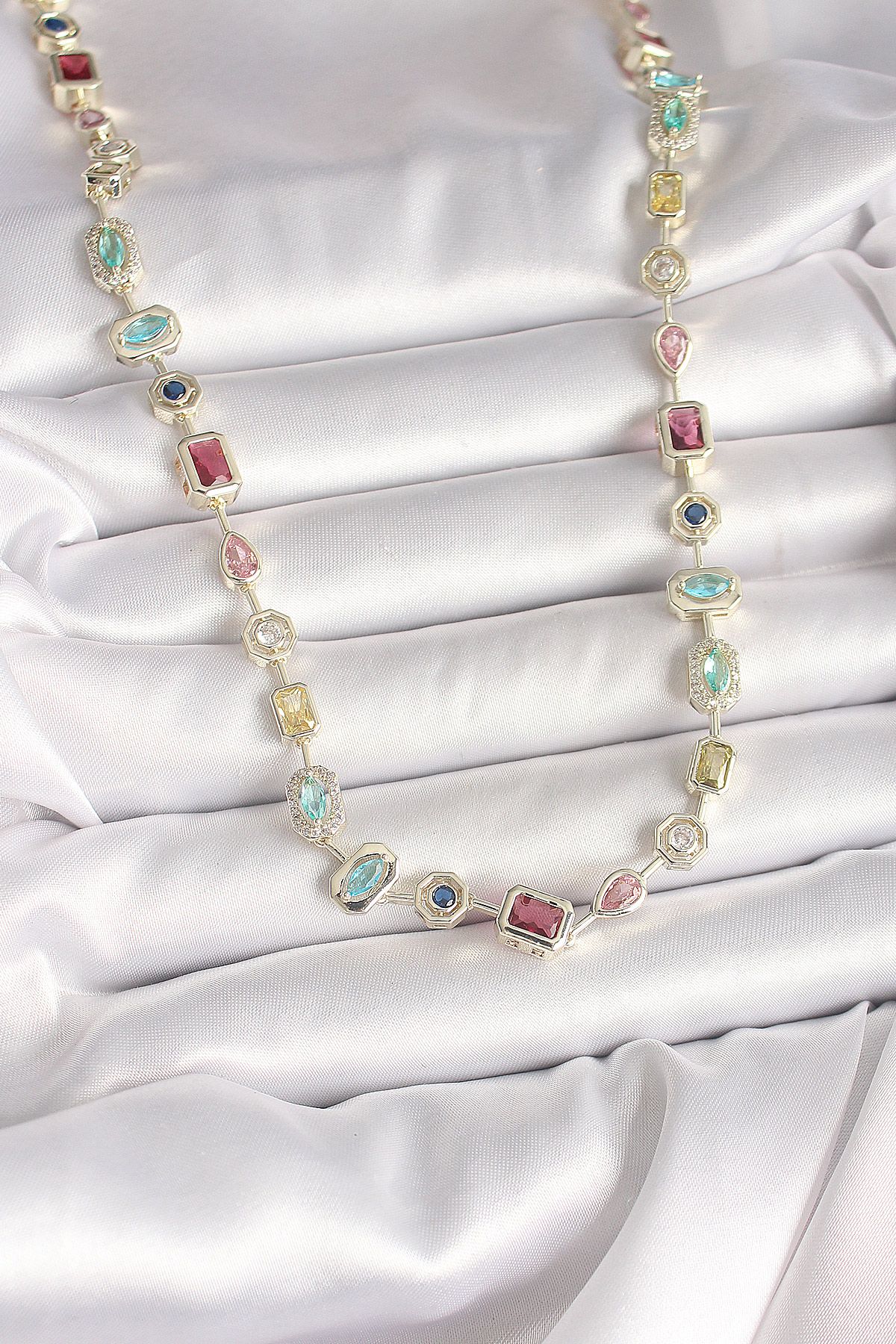 Pirinç Gold Renk Zirkon Taşlı VIP Seri Kadın Kolye - TJ-BKO10005