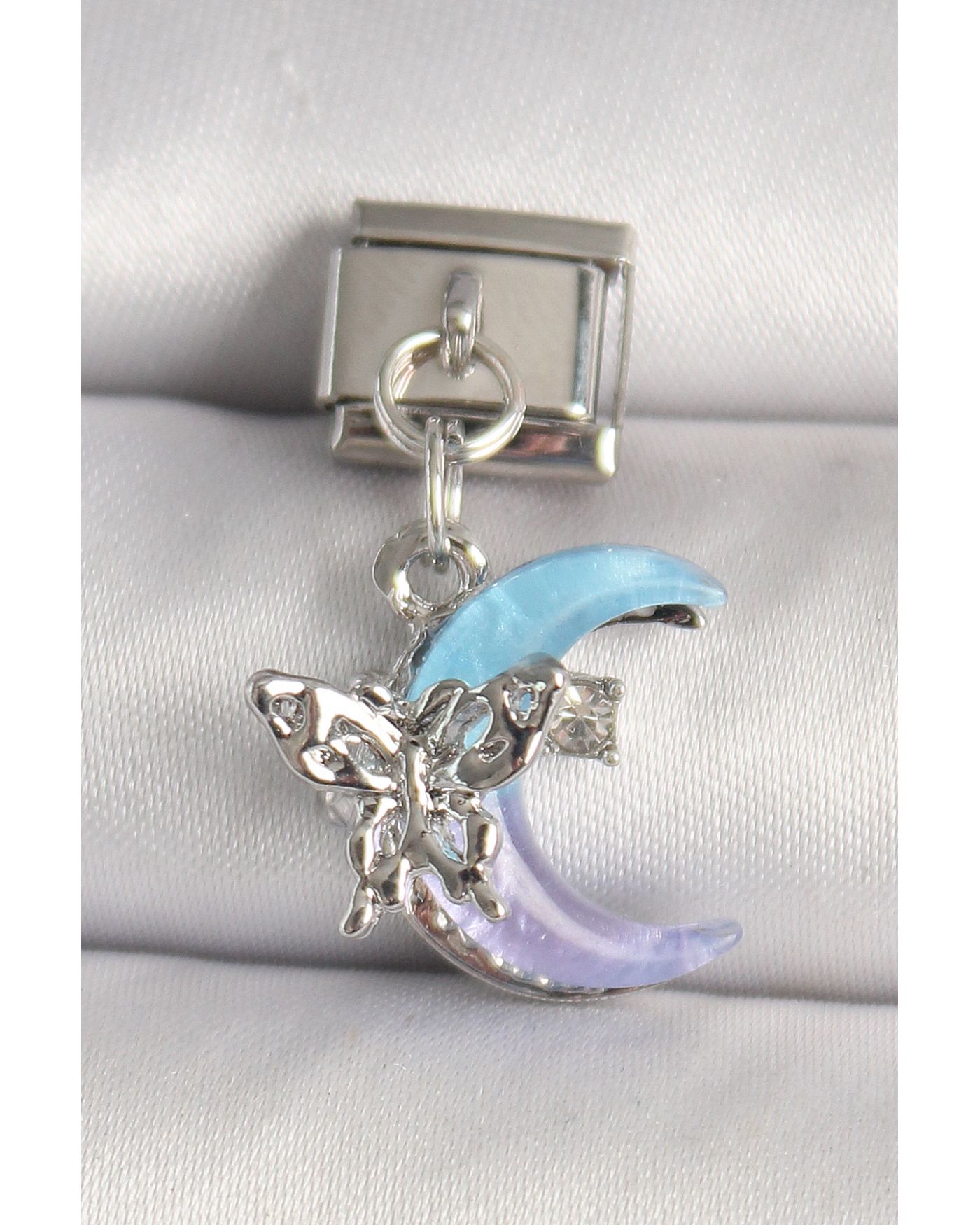 316L Çelik Gümüş Renk Mor Mavi Mix Mineli Hilal Kelebek Figür Zirkon Taş Detaylı Nomination Charm - TJ-BC1293