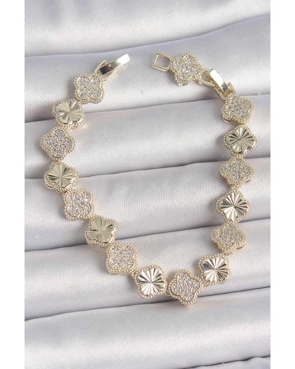 Pirinç Gold Renk Zirkon Taşlı İşlemeli Yonca Model VIP Seri Exculusive Kadın Bileklik - TJ-BB6913
