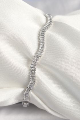 Pirinç Gümüş Renk Su Yolu Zirkon Taşlı Model Kadın Bileklik - TJ-BB6925