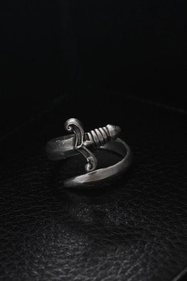 Ayarlanabilir Kılıç Model Erkek Yüzük - TJ-EY511