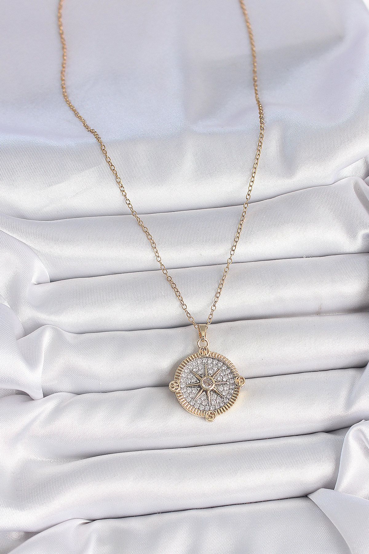 316L Çelik Gold Renk Zirkon Taşlı Pusula Model Kadın Kolye - TJ-BKO10093