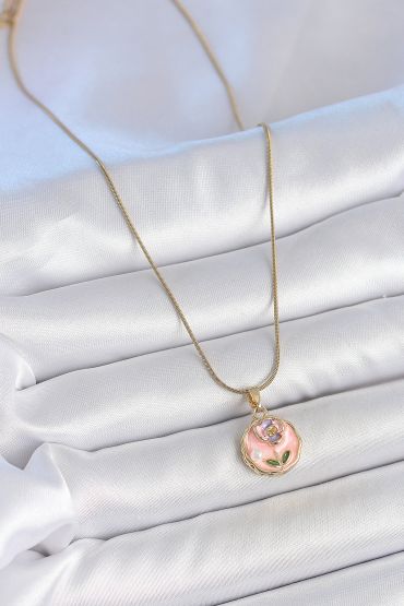 316L Çelik Gold Renk Zincir Pembe Minimal Çiçek İşlemeli İnci Detay Portre Model Kadın Kolye - TJ-BKO10129