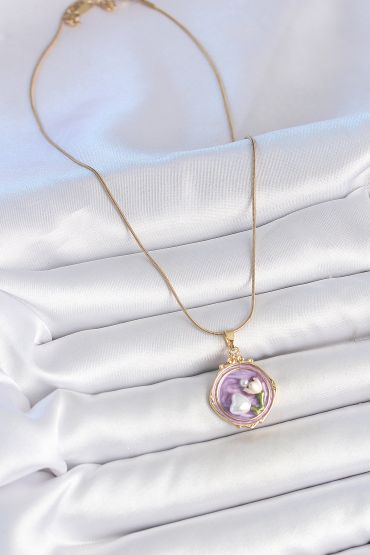 316L Çelik Gold Renk Zincir Mor Mineli İncili Çiçek İşlemeli Portre Model Kadın Kolye - TJ-BKO10149