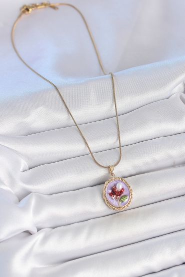 316L Çelik Gold Renk Zincir Mor Mineli İncili Çiçek İşlemeli Portre Model Kadın Kolye - TJ-BKO10156