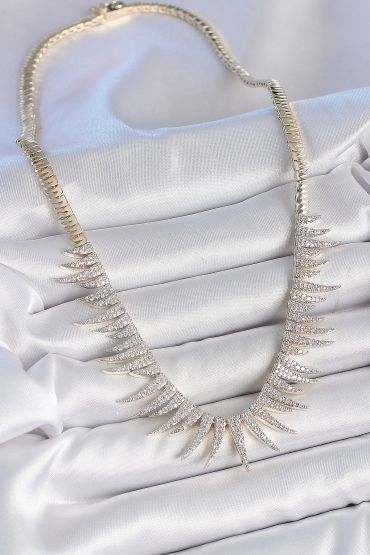 Pirinç Gold Renk Zirkon Taşlı Sivri Model VIP Seri Kadın Kolye - TJ-BKO10202
