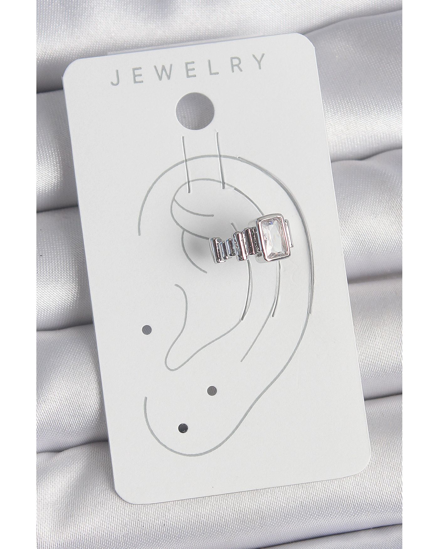 Pirinç Gümüş Renk Kare Zirkon Taşlı Kadın Kıkırdak Model Küpe - TJ-BKP10560