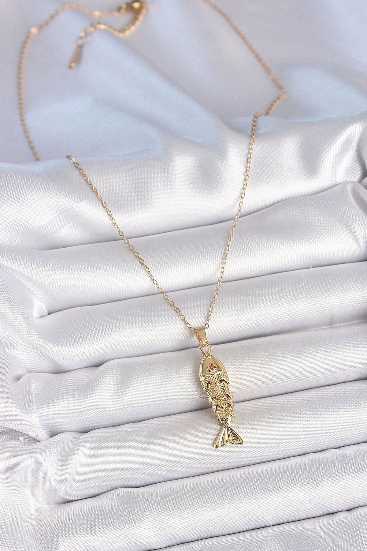 316L Çelik Zincir Gold Renk Zirkon Taşlı Balık Figürlü Kolye - TJ-BKO10234