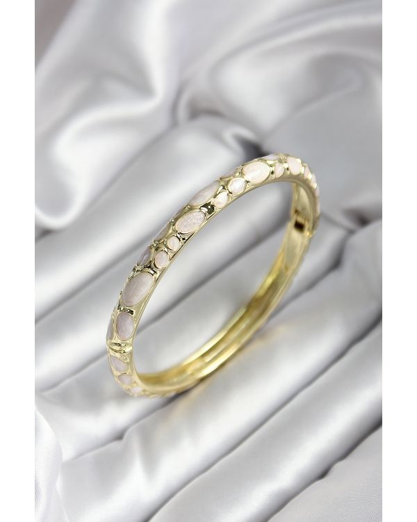 Mineli Pirinç Krem Çiçek Desenli Gold Renk Kadın Kelepçe (çap 60 mm) - TJ-BB6996