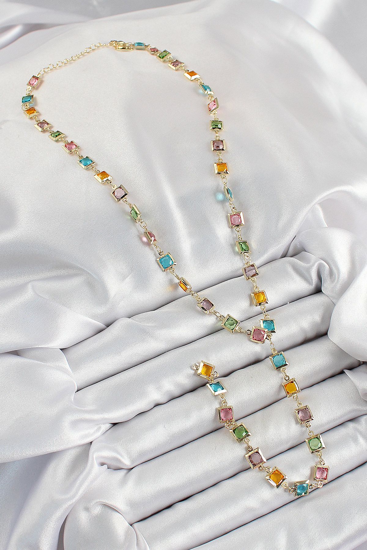 Pirinç Asorti Kare Model Gold Renk Zirkon Taşlı Y Kolye - TJ-BKO10253