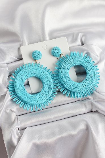 Mavi Püsküllü Halka Figürlü Hasır Örgü Model Gold Renk Kadın Küpe - TJ-BKP10709