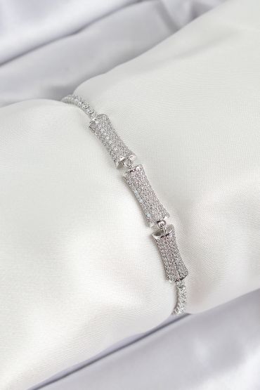 Pirinç Gümüş Renk Zirkon Taşlı Kemik Model Kadın Bileklik - TJ-BB7071