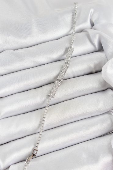 Pirinç Gümüş Renk Zirkon Taşlı Kemik Model Kadın Bileklik - TJ-BB7071