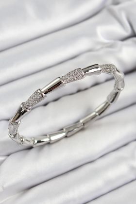 Pirinç Zirkon Taşlı Kemik Model Gümüş Renk Vip Kadın Bileklik - TJ-BB7340