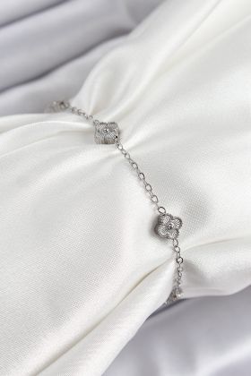 316L Çelik Yonca Model Gümüş Renk Kadın Bileklik - TJ-BB7362